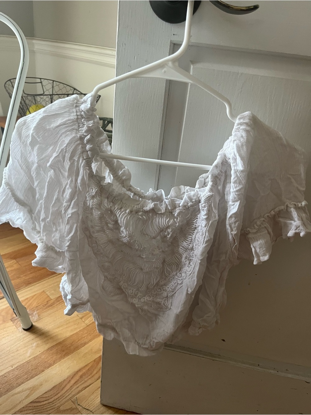 Hollister White Off-Shoulder Ruffle Peasant Blouse